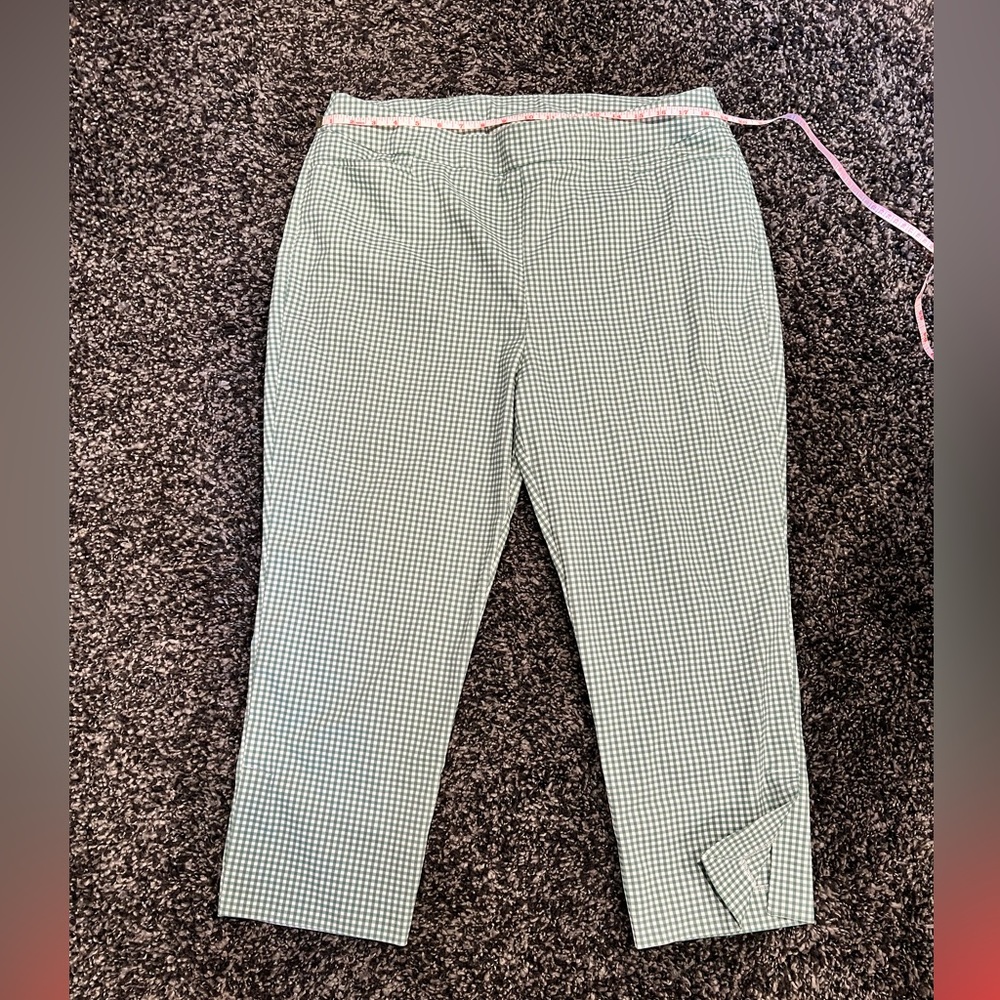 Chico’s So Slimming cropped pull on gingham pants size 3 (16)